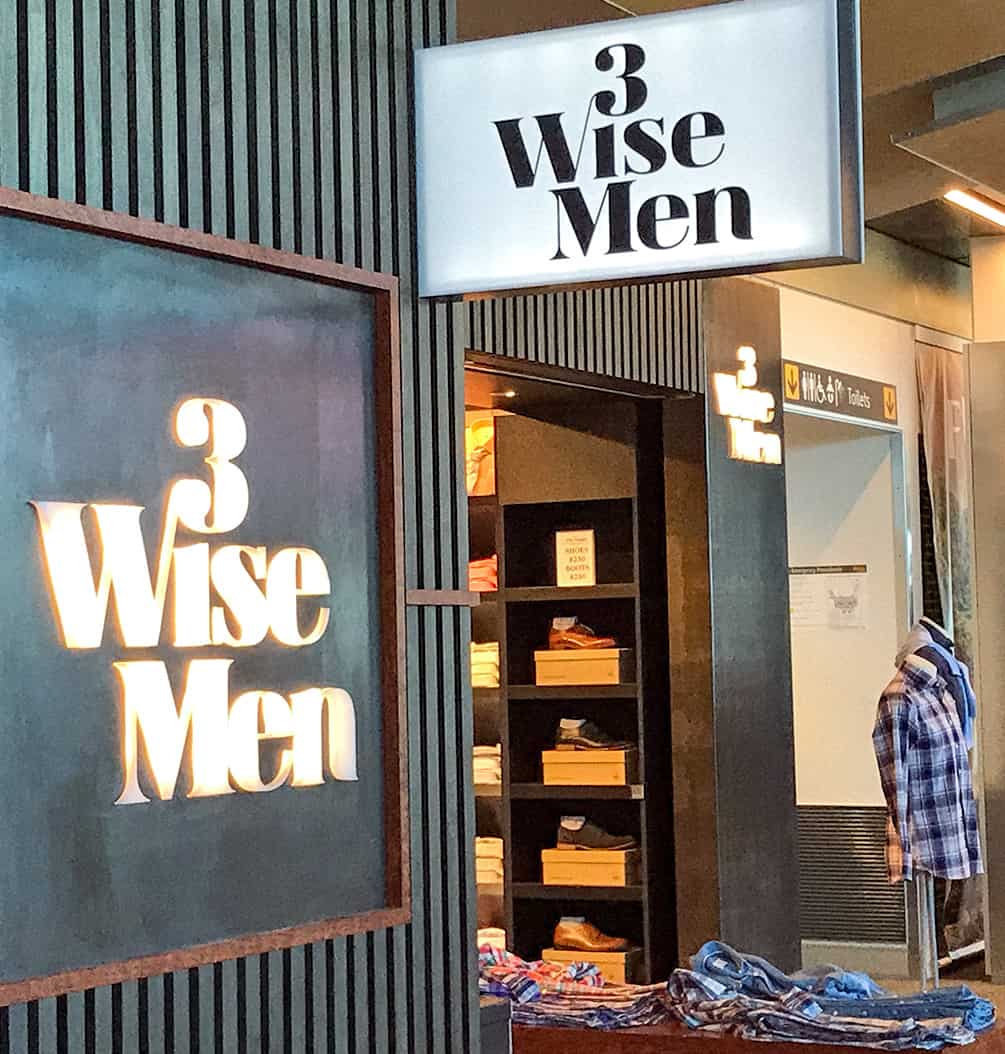 3 Wise Men logo, sign and shop in Wellington airport